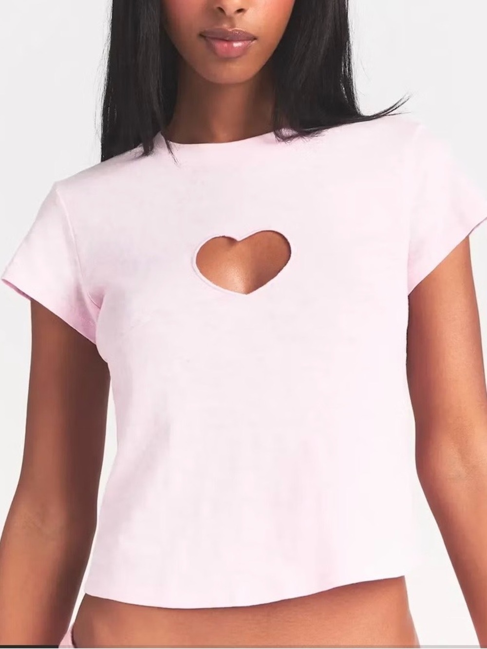 SKIMS WORN IN JERSEY
Heart Baby Tee